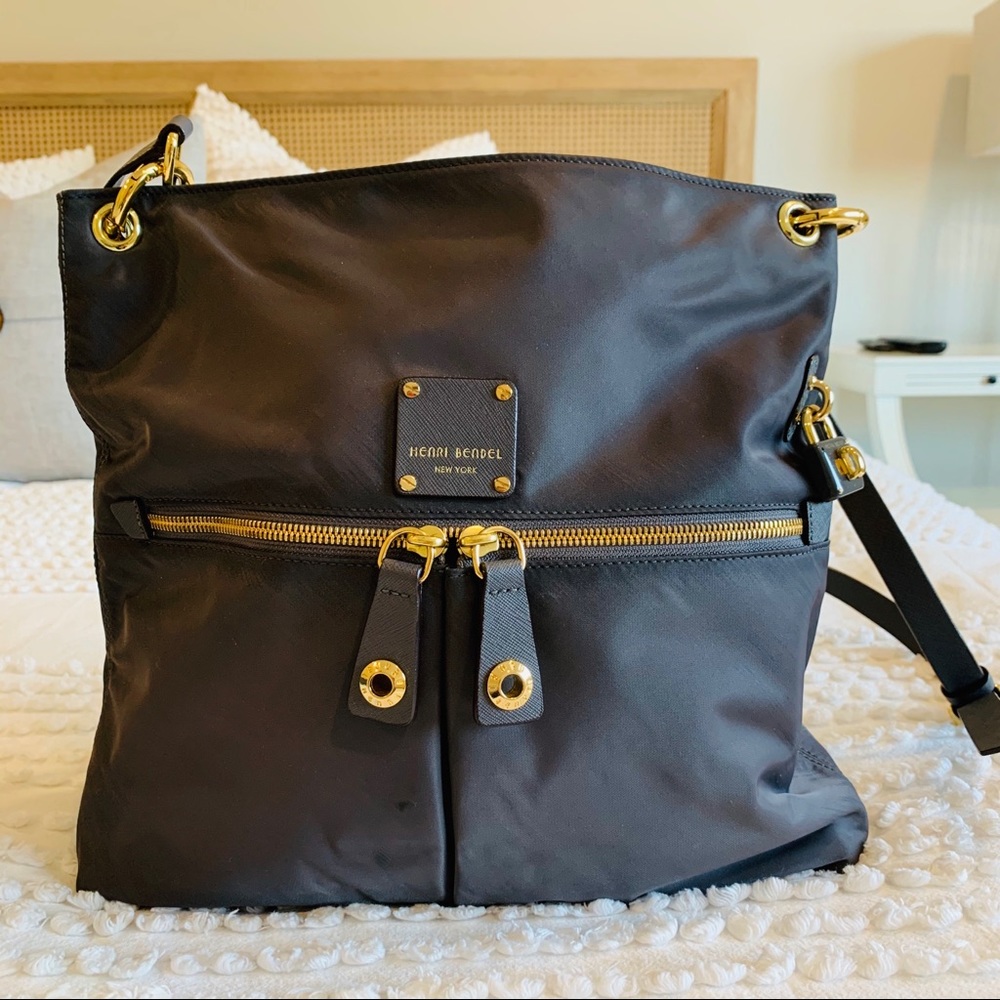 Henri Bendel purse